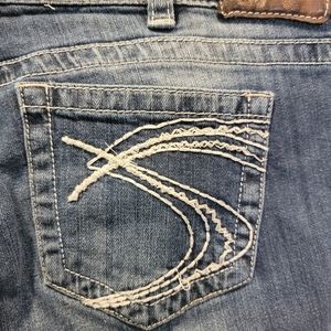 Silver Brand Suki Jeans 32 x 32